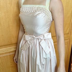 Women’s short light pink vintage dress